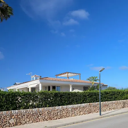 Rafael By Bookmenorcavillas *