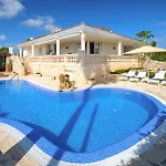 Apartman Rafael By Bookmenorcavillas