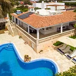 Rafael By Bookmenorcavillas Apartman *